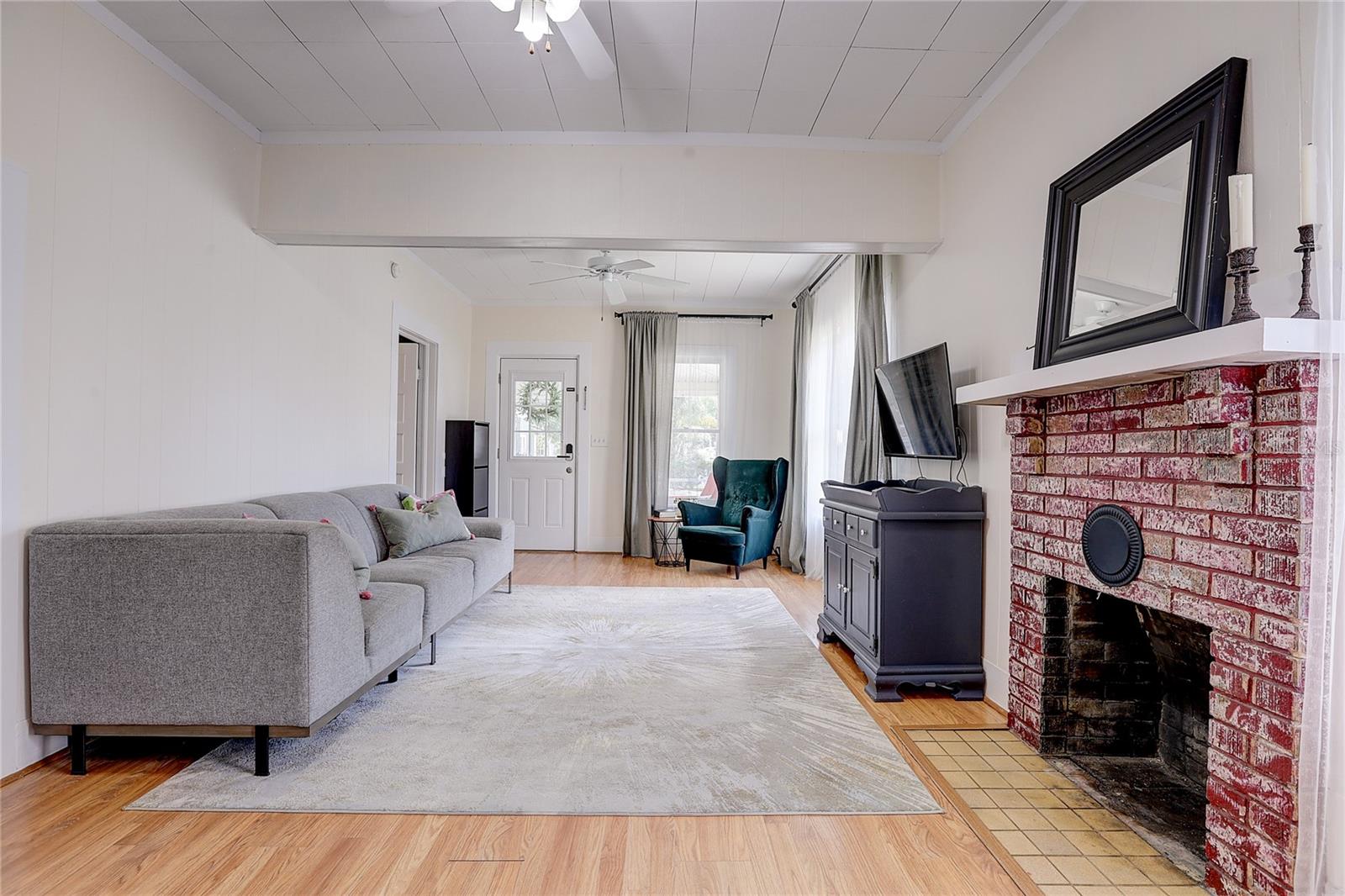 Image 6 of 32 For 508 Walker Street