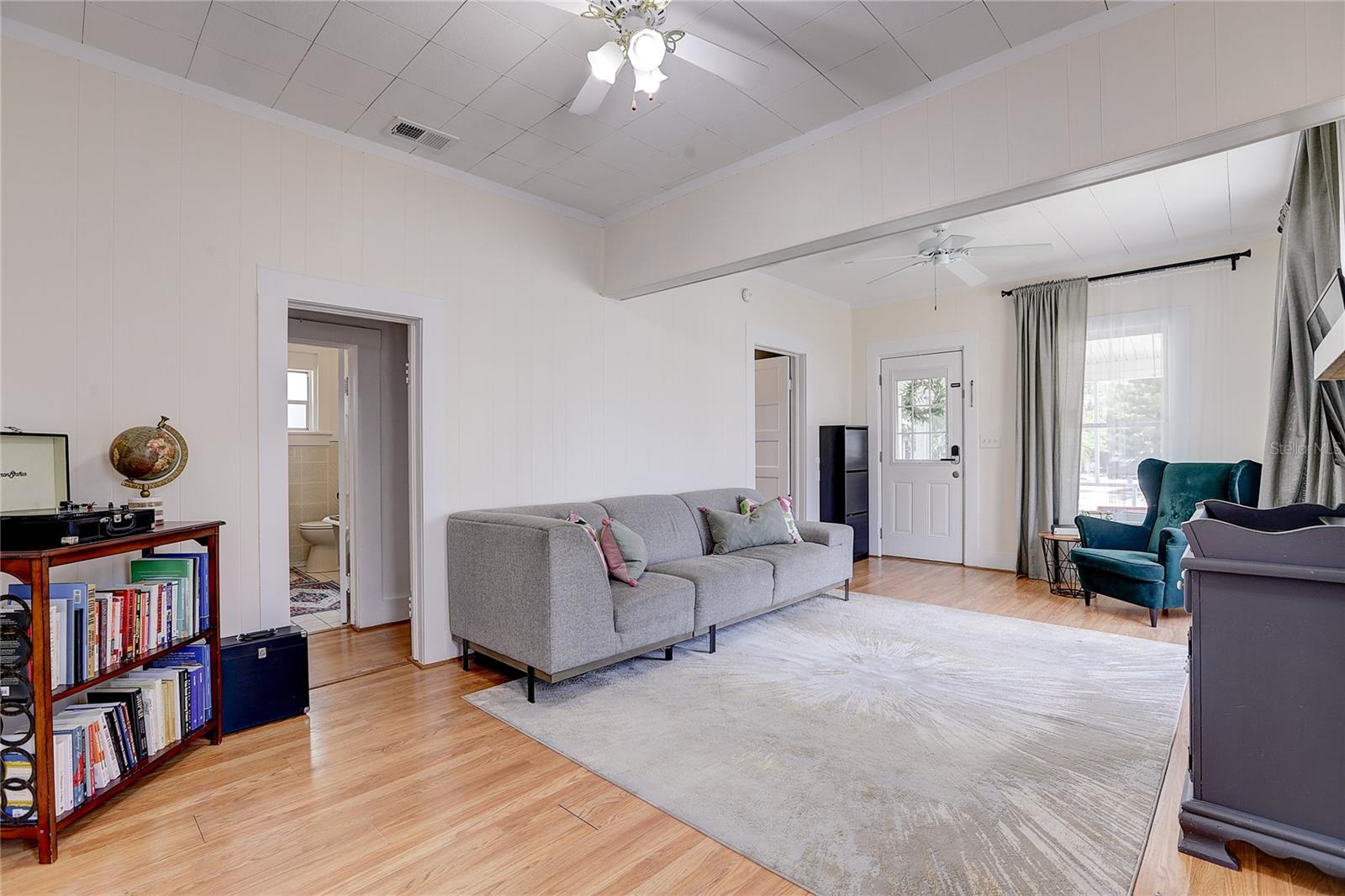 Image 8 of 32 For 508 Walker Street