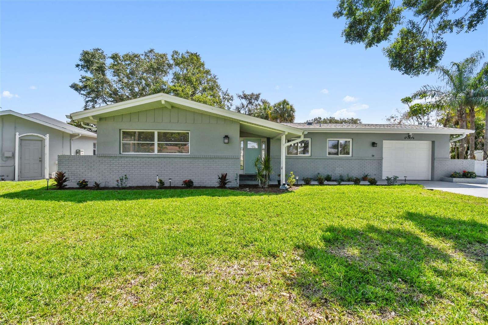 Details for 94 Nicholas Drive, DUNEDIN, FL 34698