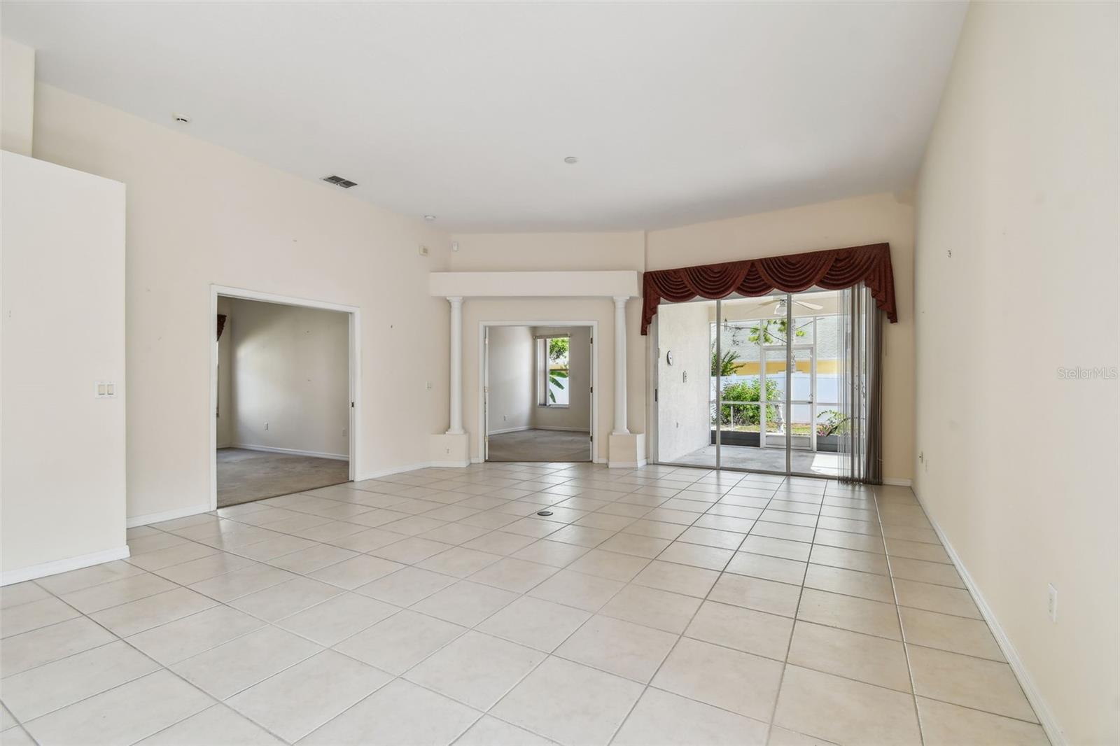 Image 40 of 99 For 2216 Evans Road