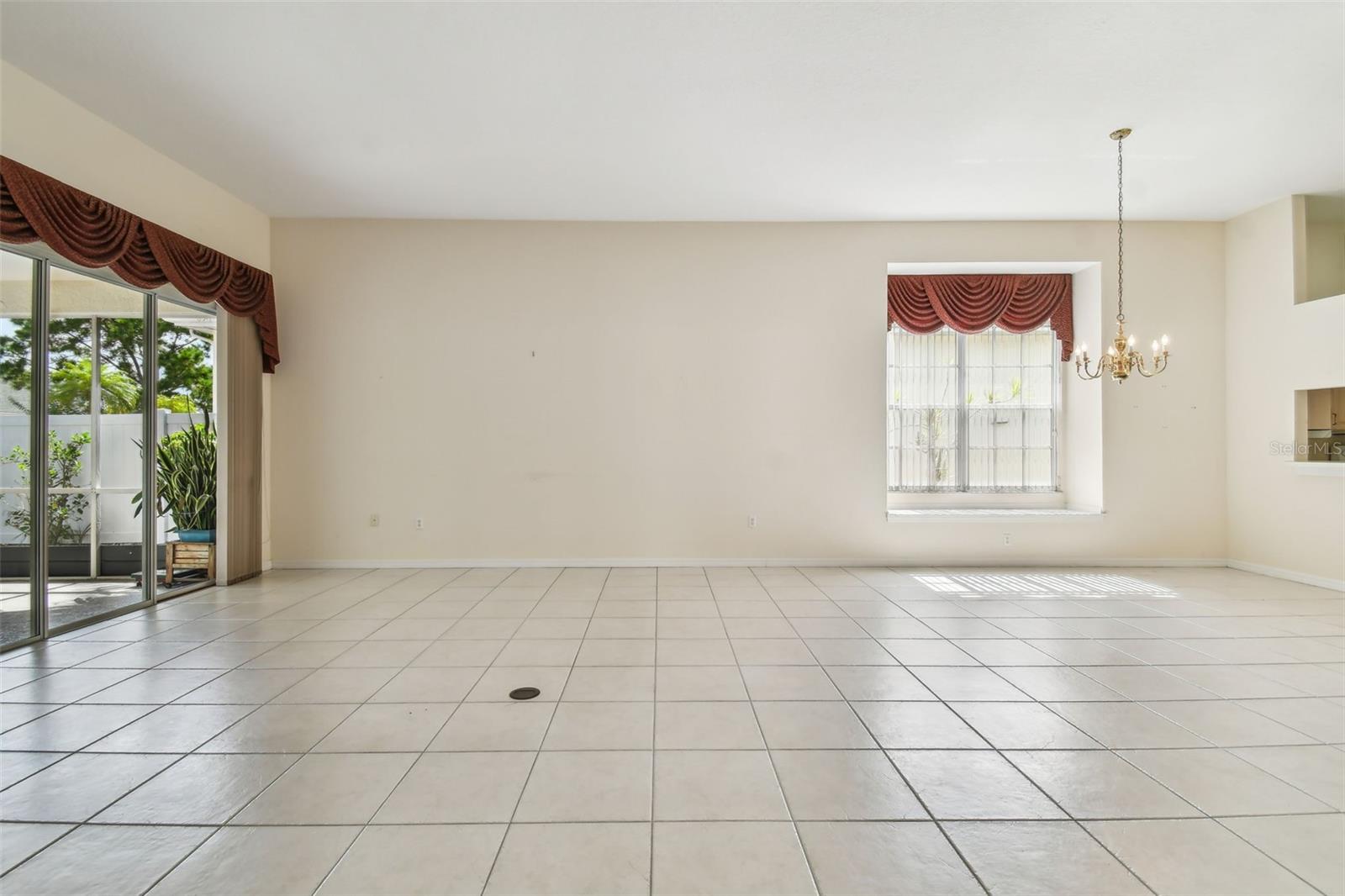 Image 41 of 99 For 2216 Evans Road
