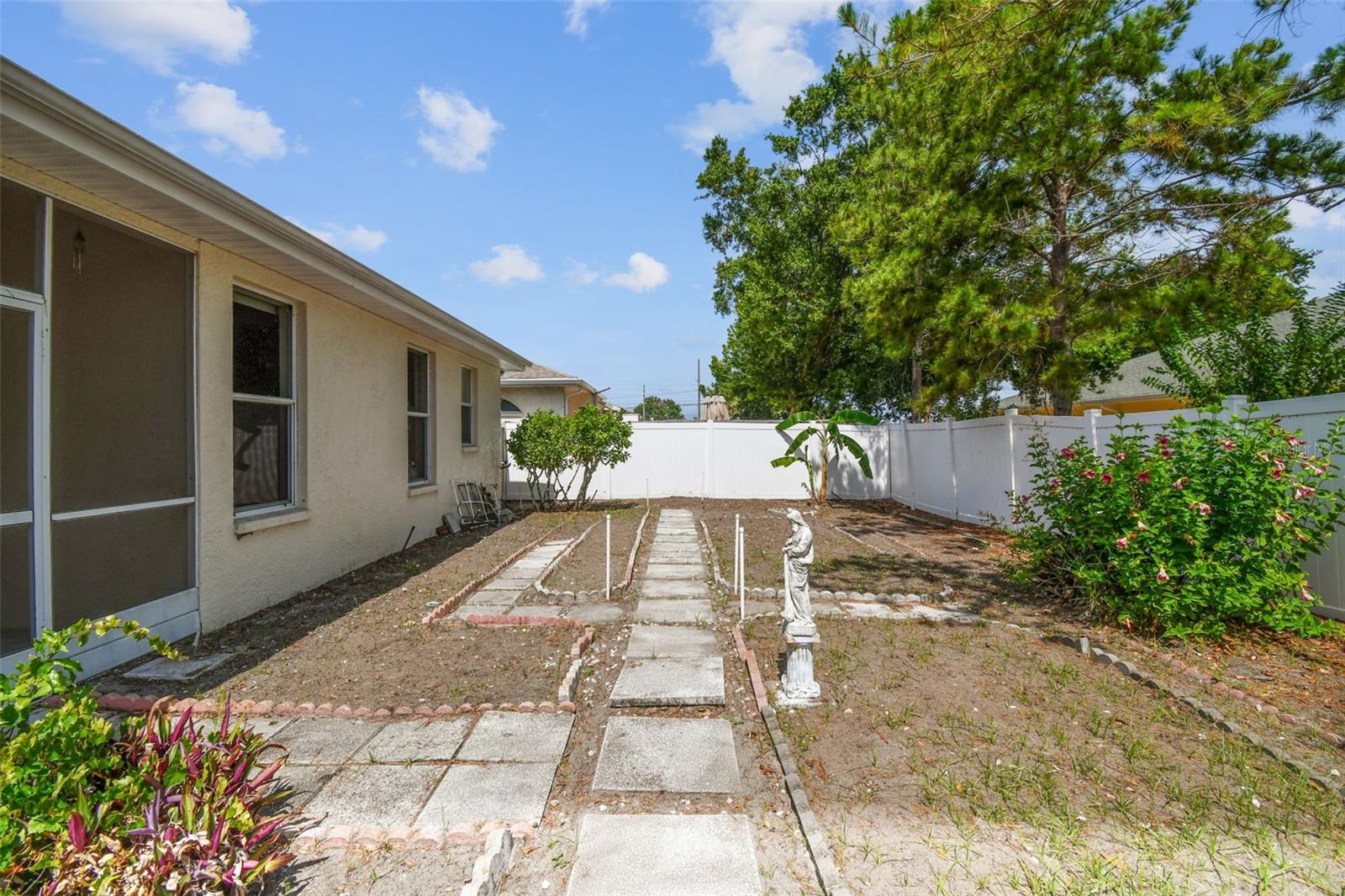 Image 74 of 99 For 2216 Evans Road