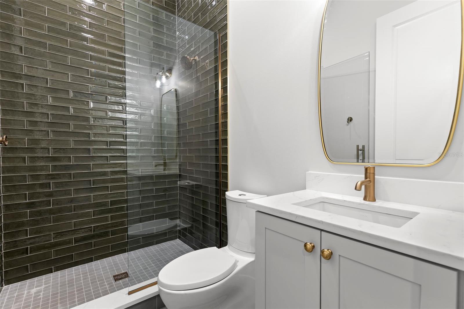 Image 5 of 34 For 218 Hesperides Street N
