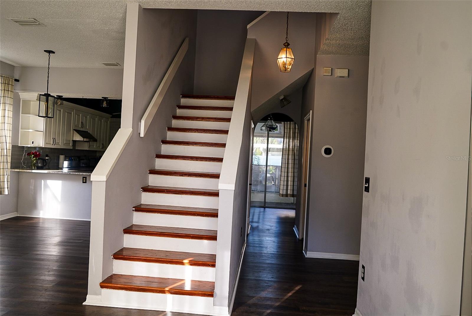 Listing photo id 12 for 1204 Rinkfield Place