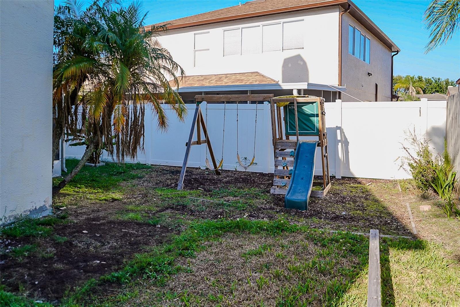 Listing photo id 21 for 1204 Rinkfield Place