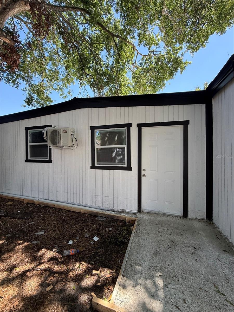 Image 2 of 8 For 3417 Saint Conrad Street D