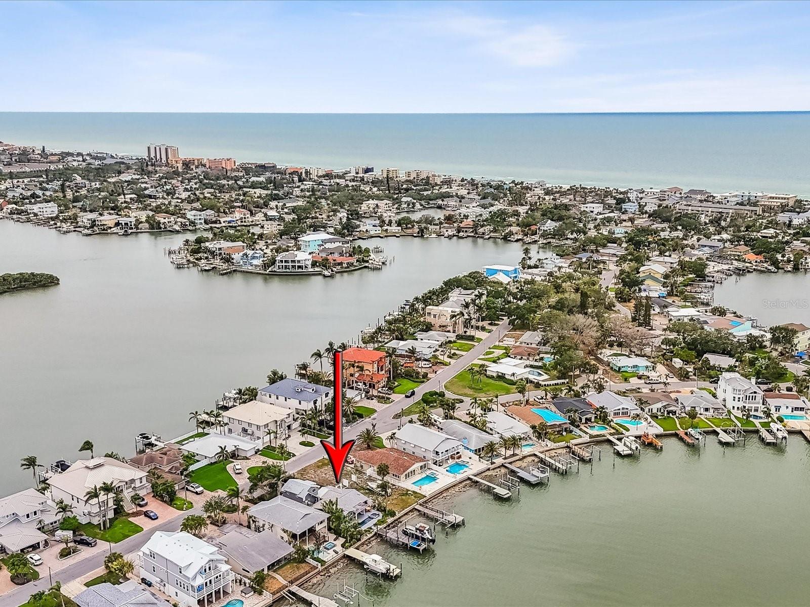 Listing photo id 53 for 464 20th Avenue