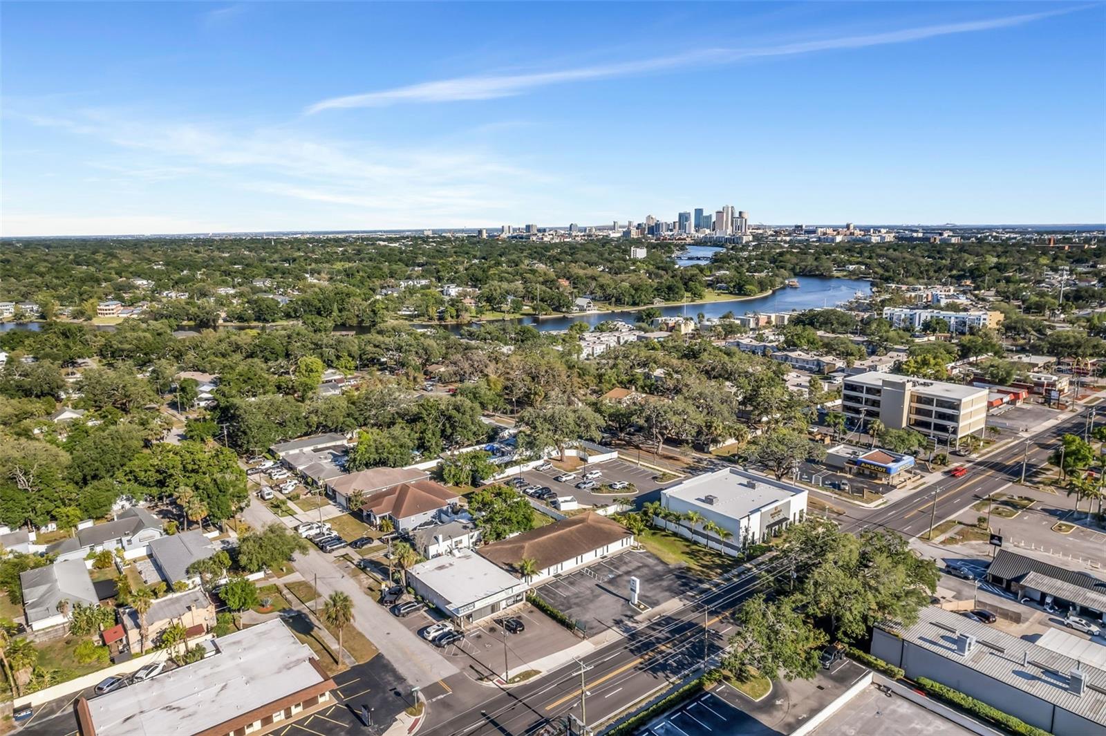 Listing photo id 35 for 4109 Armenia Avenue B