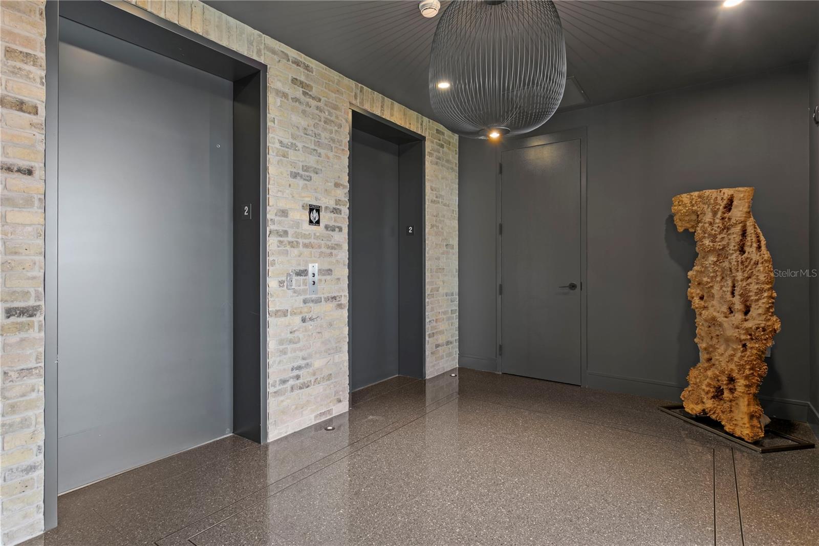 Image 11 of 70 For 2619 Bayshore Boulevard 200