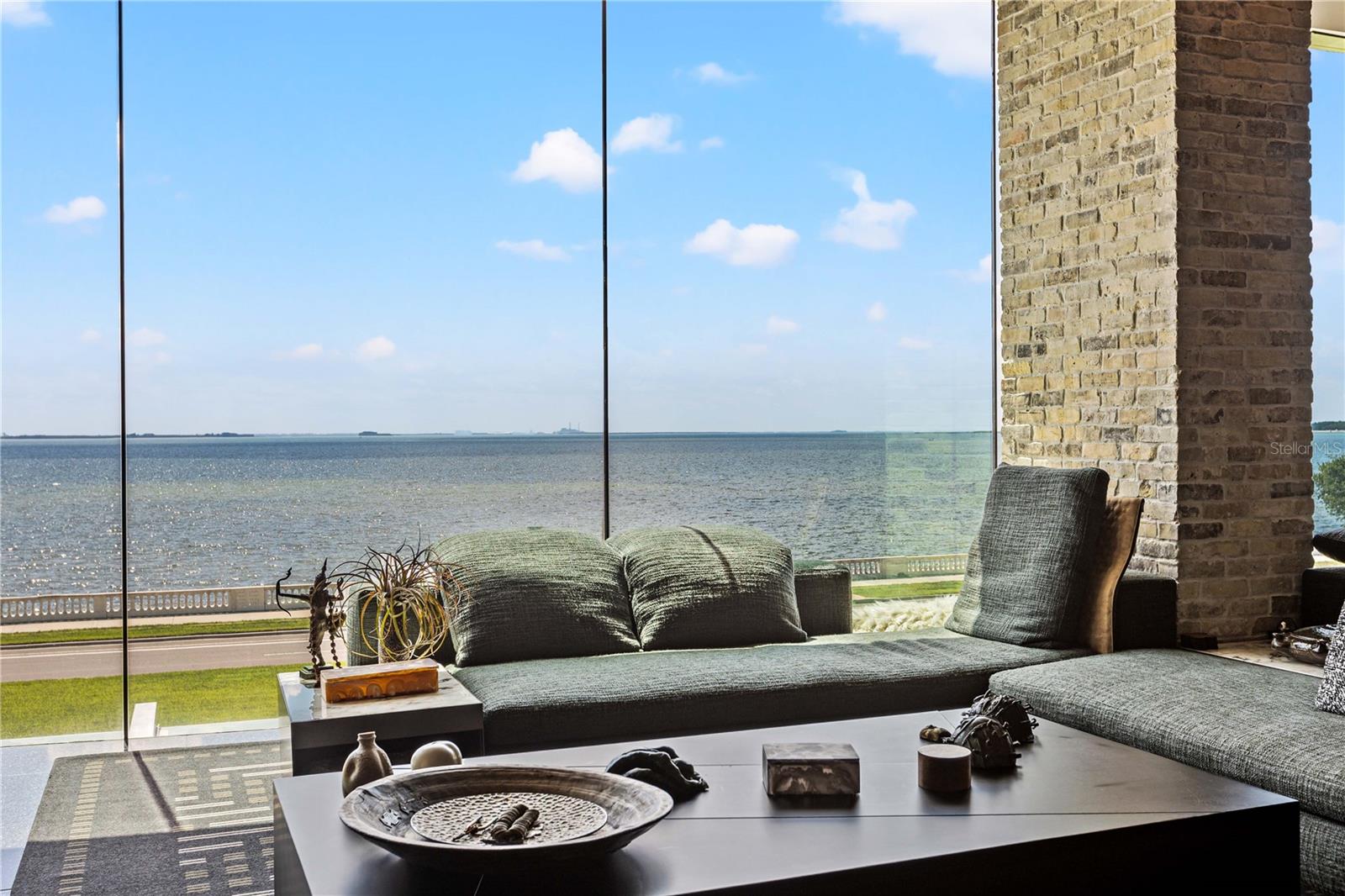 Image 15 of 70 For 2619 Bayshore Boulevard 200