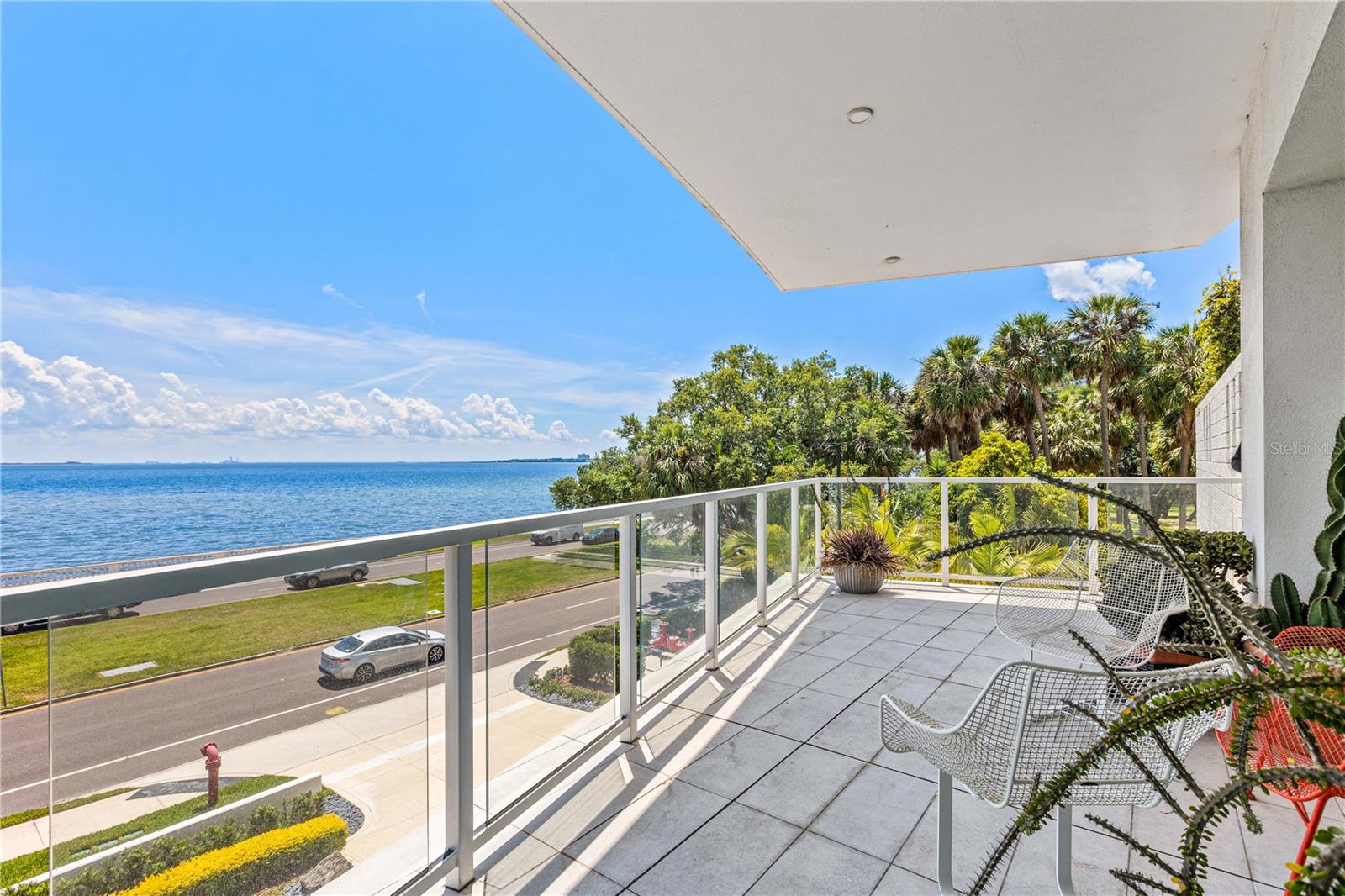 Image 36 of 70 For 2619 Bayshore Boulevard 200
