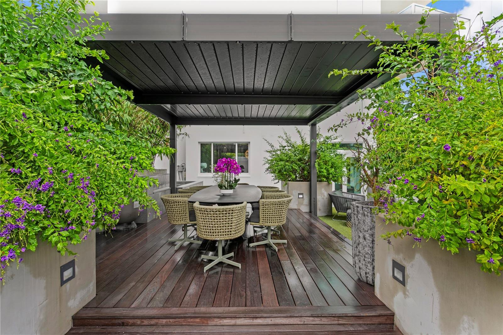 Image 39 of 70 For 2619 Bayshore Boulevard 200