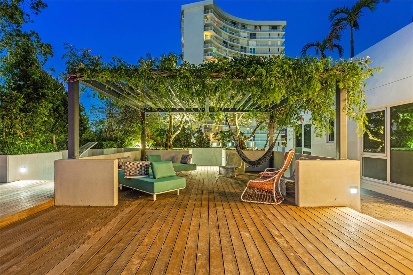 Image 57 of 70 For 2619 Bayshore Boulevard 200