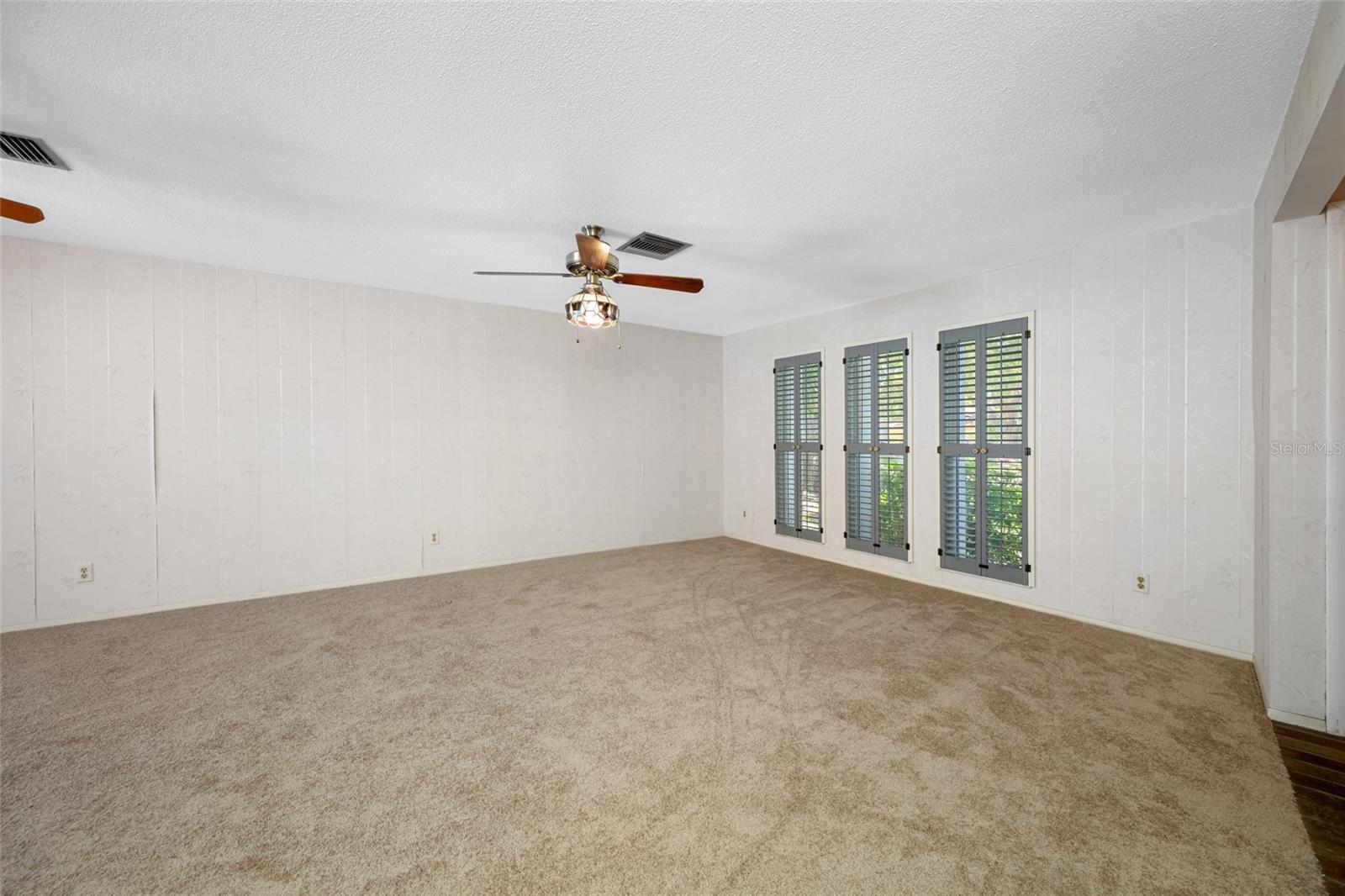 Image 14 of 67 For 1211 Stony Brook Lane