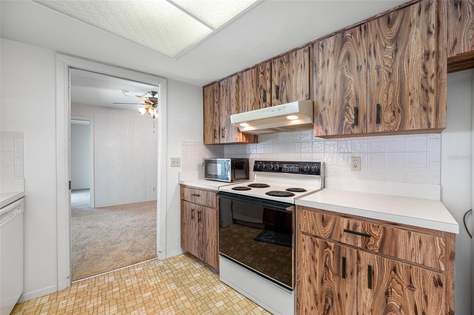 Image 20 of 67 For 1211 Stony Brook Lane