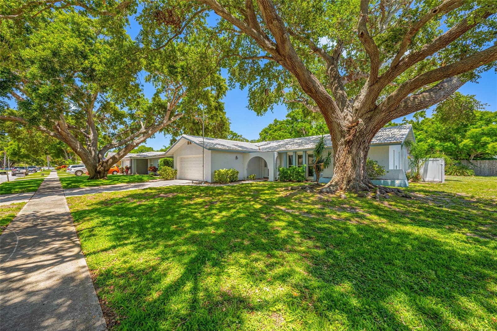 Image 3 of 67 For 1211 Stony Brook Lane