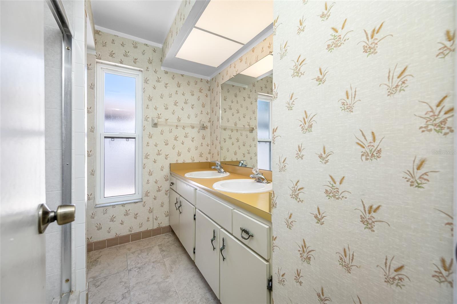 Image 41 of 67 For 1211 Stony Brook Lane