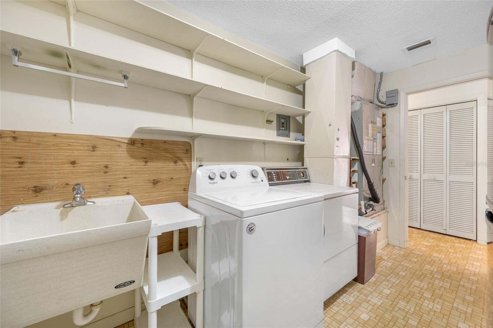 Image 46 of 67 For 1211 Stony Brook Lane