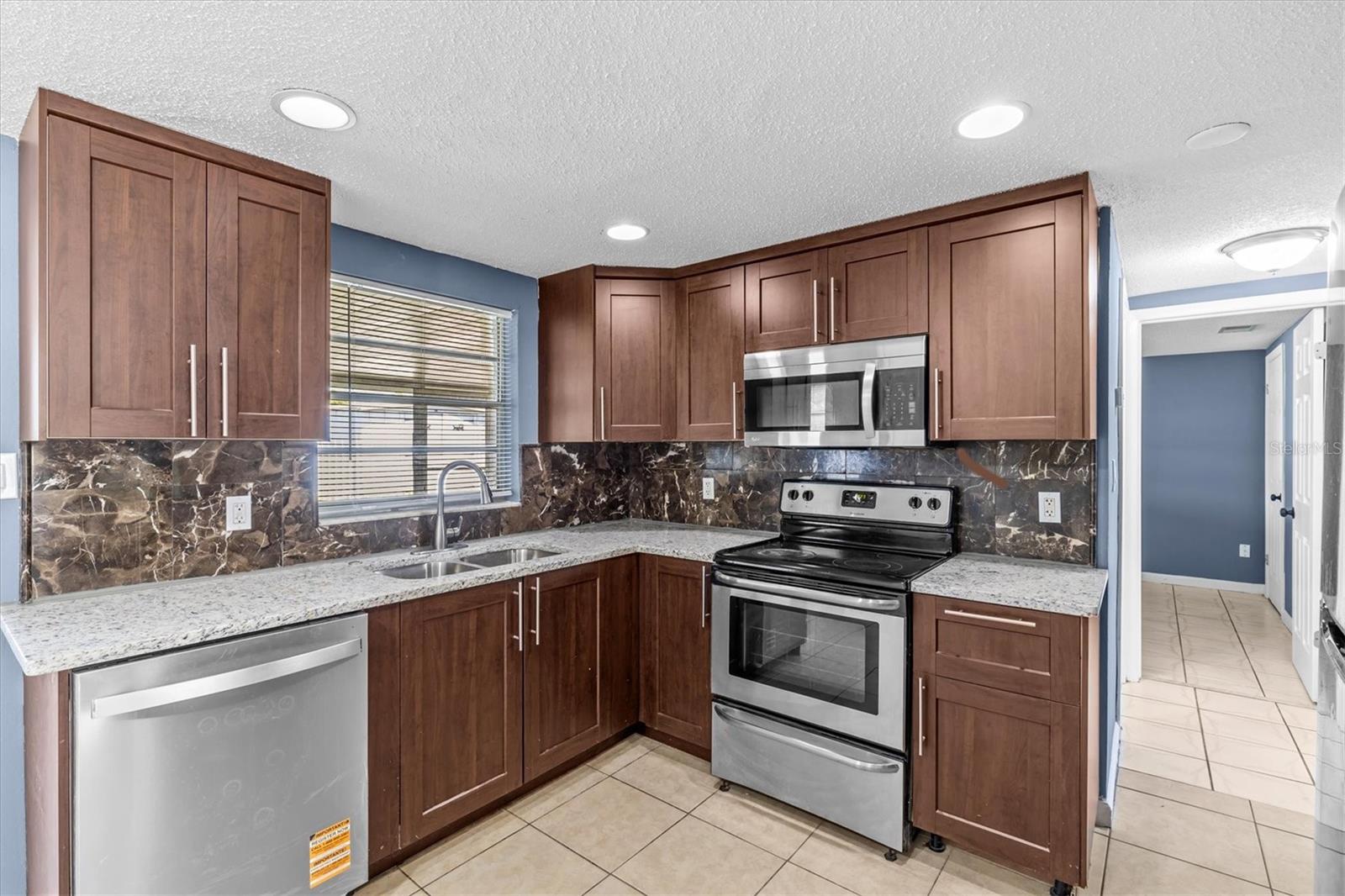 Image 11 of 32 For 9915 Aetna Lane