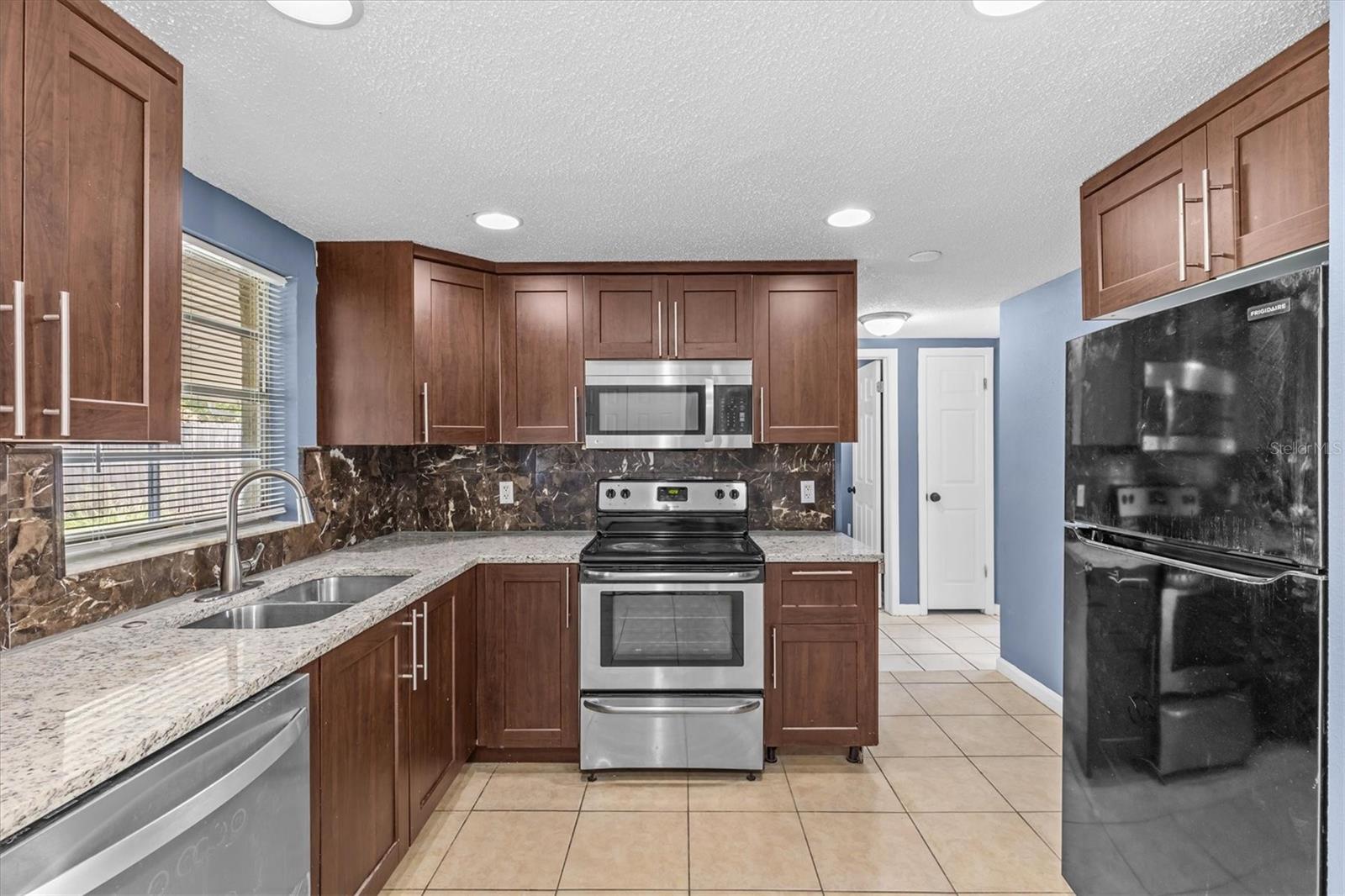 Image 12 of 32 For 9915 Aetna Lane
