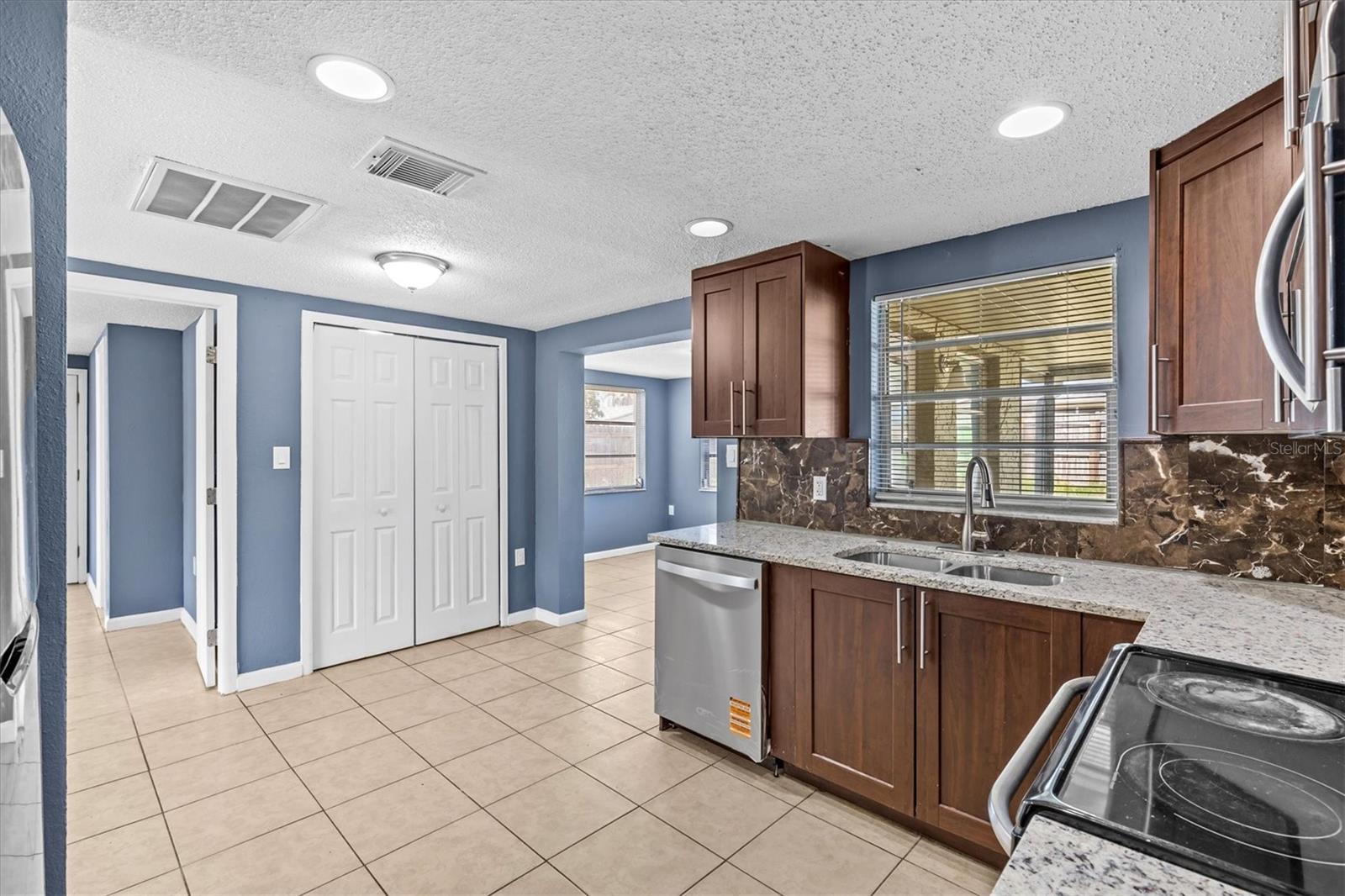 Image 13 of 32 For 9915 Aetna Lane
