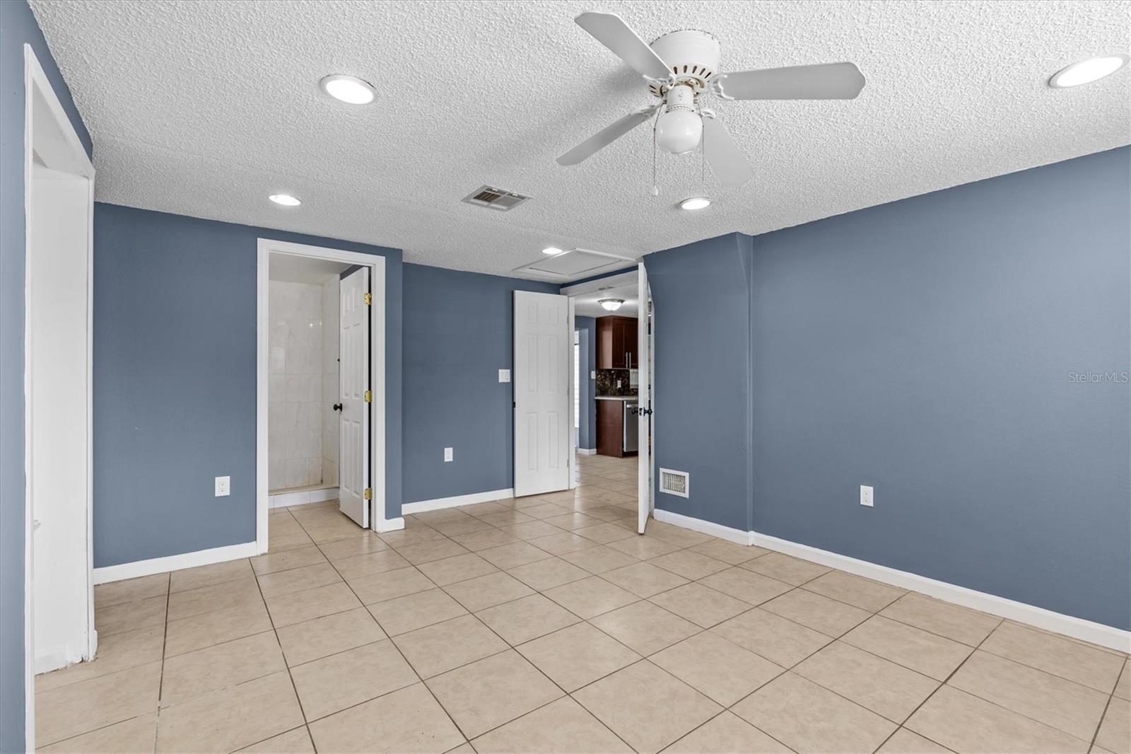 Image 15 of 32 For 9915 Aetna Lane