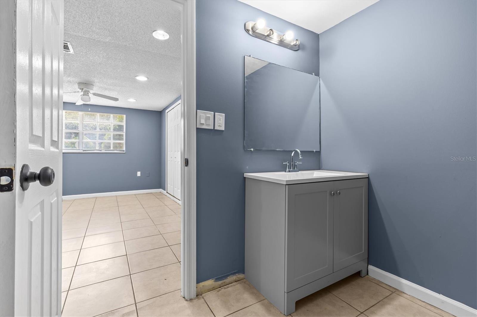Image 18 of 32 For 9915 Aetna Lane