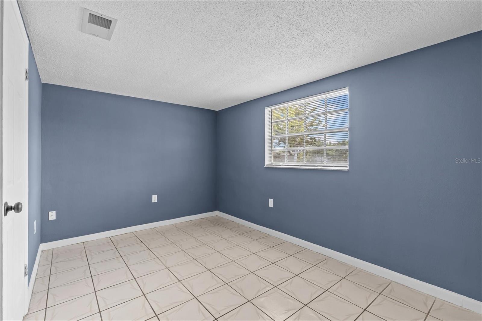 Image 19 of 32 For 9915 Aetna Lane