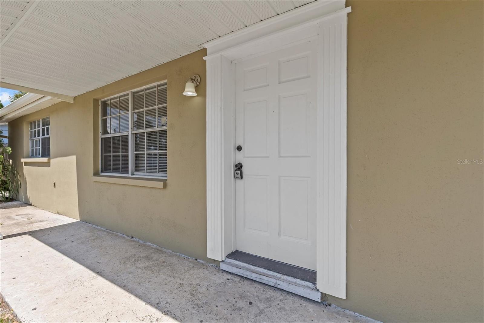 Image 4 of 32 For 9915 Aetna Lane