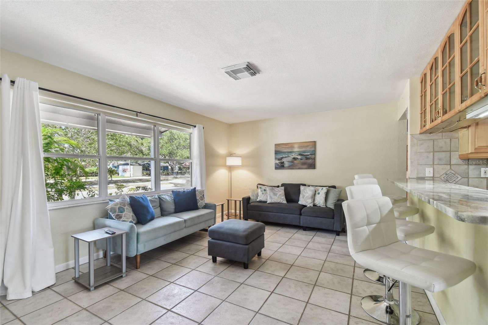 Image 11 of 71 For 5968 46th Avenue N