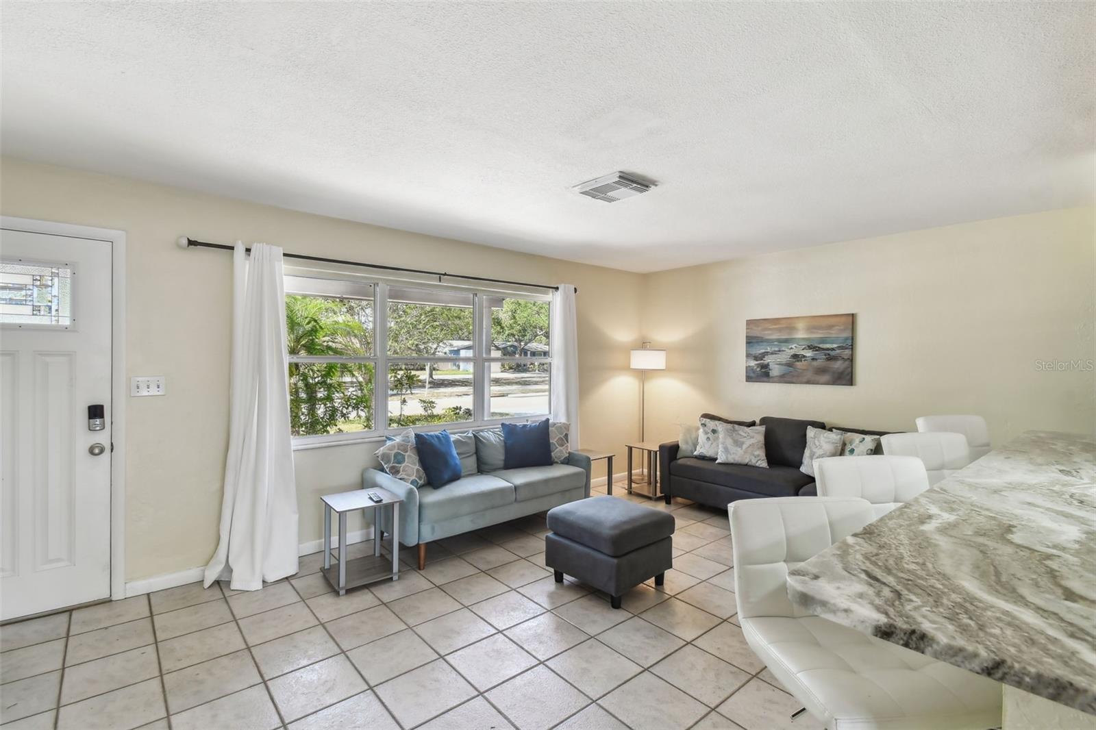 Image 17 of 71 For 5968 46th Avenue N