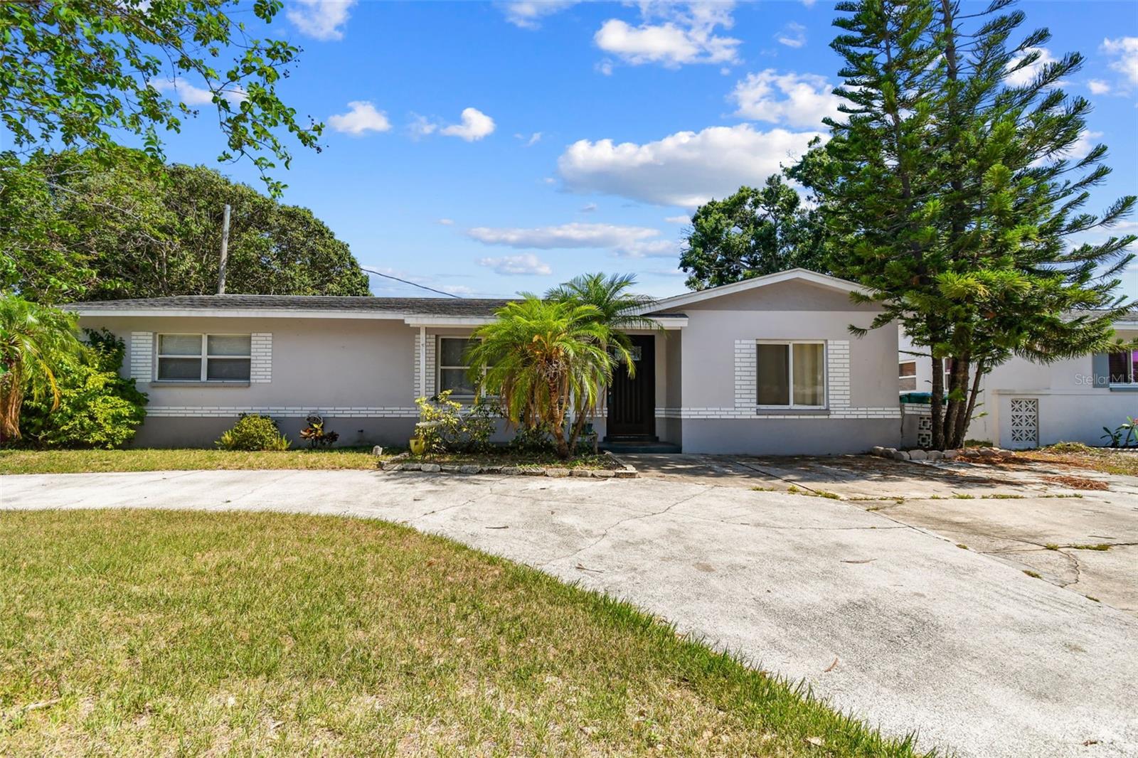 Image 2 of 71 For 5968 46th Avenue N