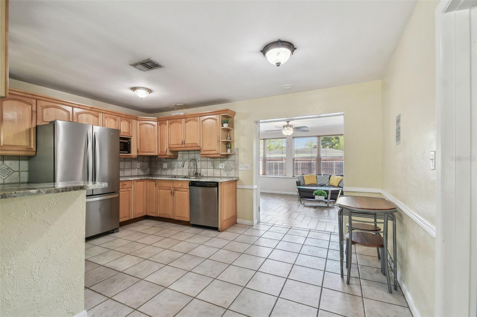 Image 21 of 71 For 5968 46th Avenue N