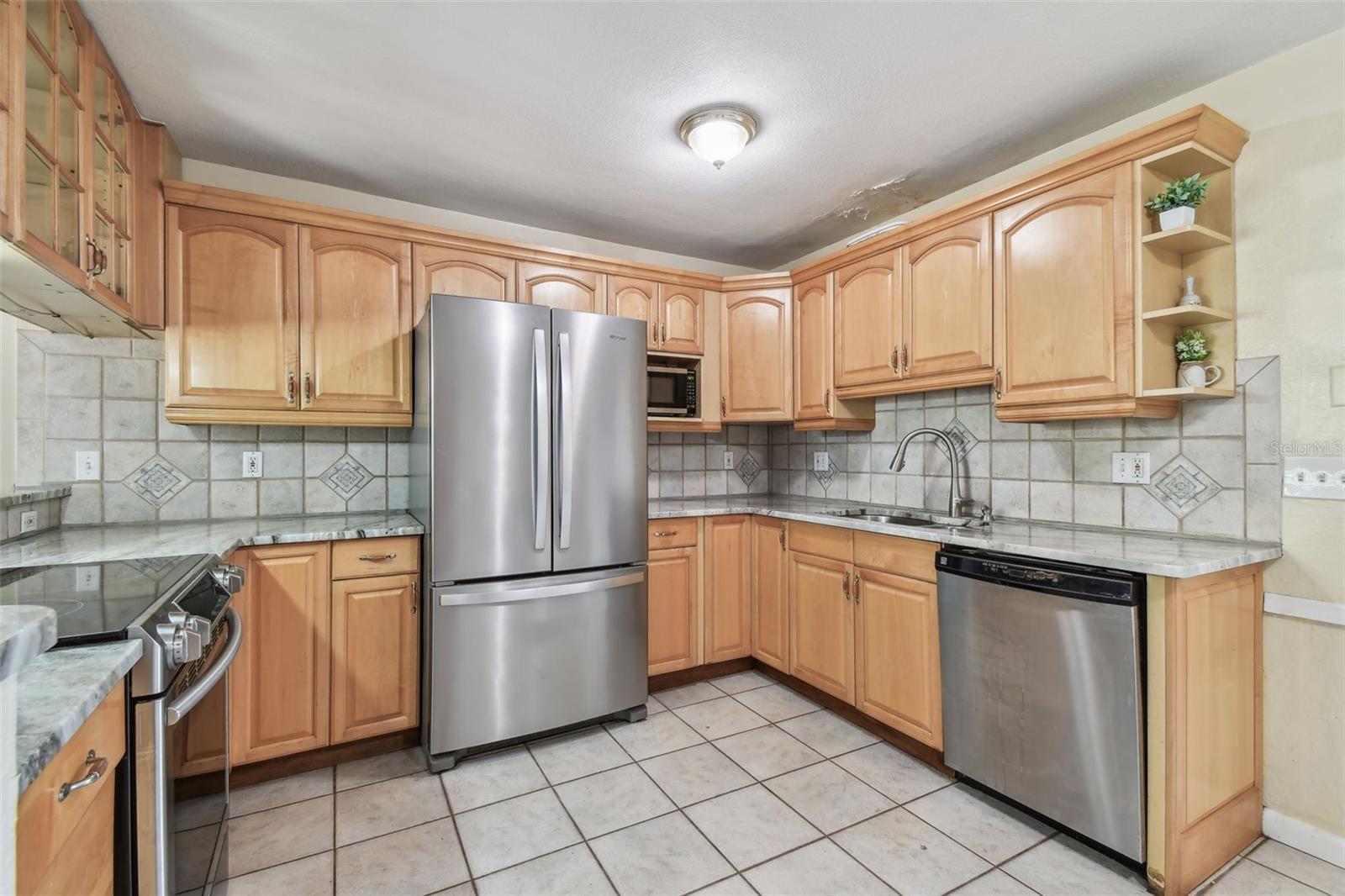 Image 26 of 71 For 5968 46th Avenue N