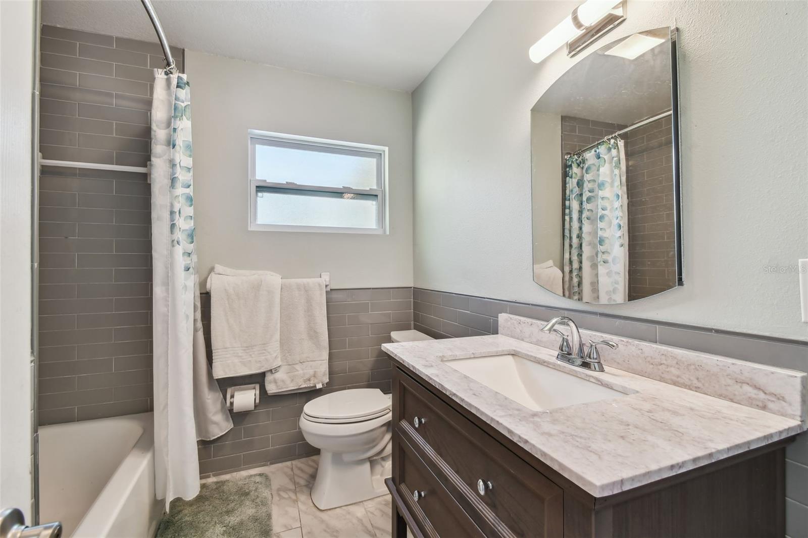 Image 35 of 71 For 5968 46th Avenue N