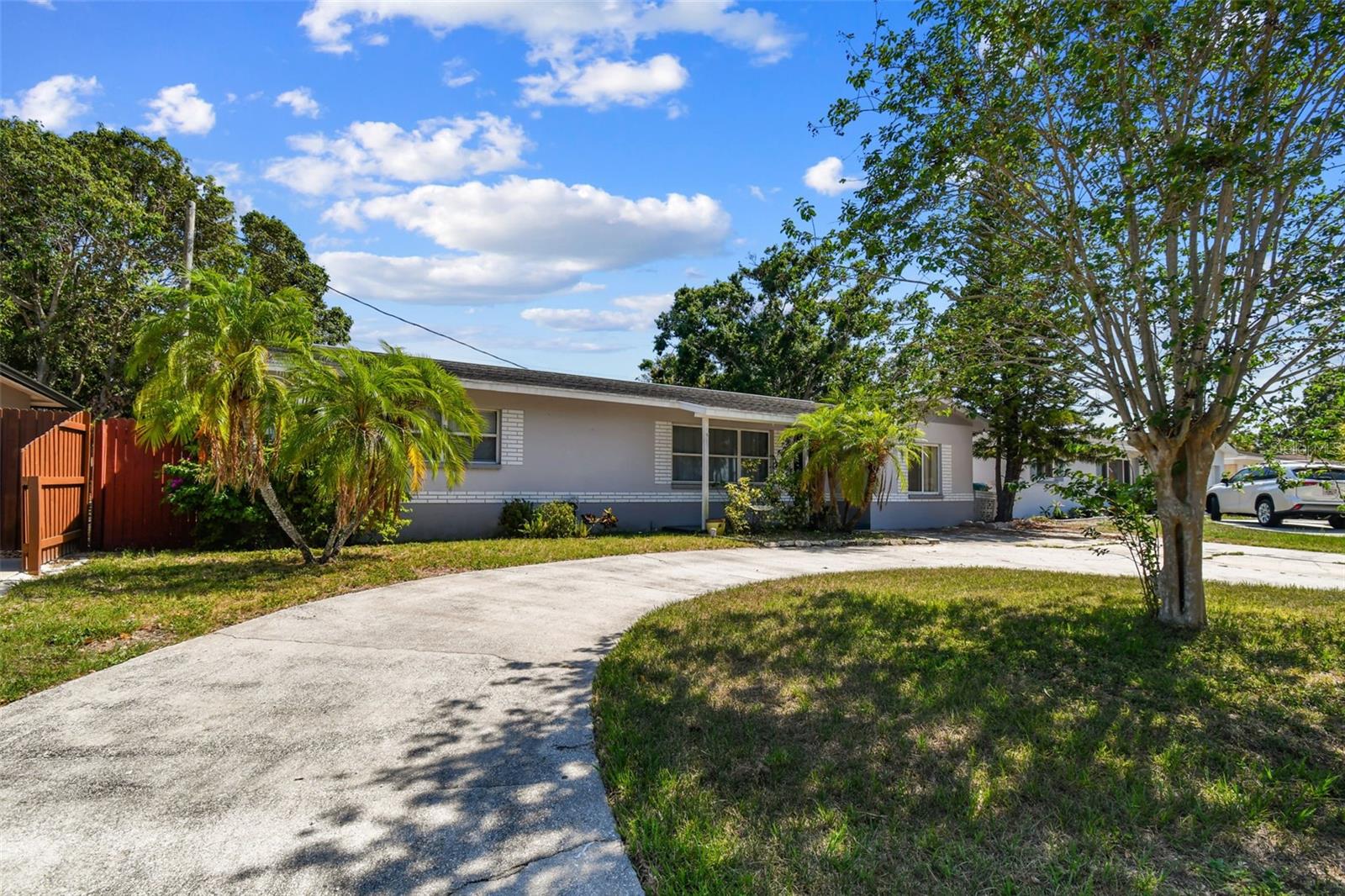 Image 4 of 71 For 5968 46th Avenue N