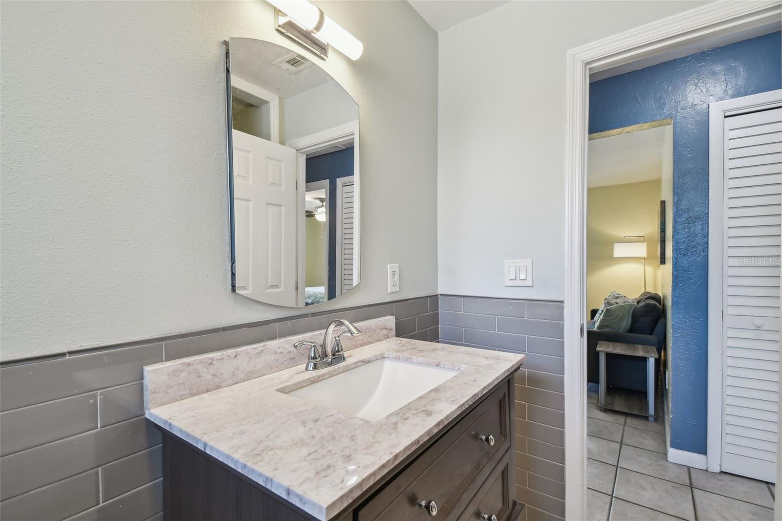 Image 42 of 71 For 5968 46th Avenue N