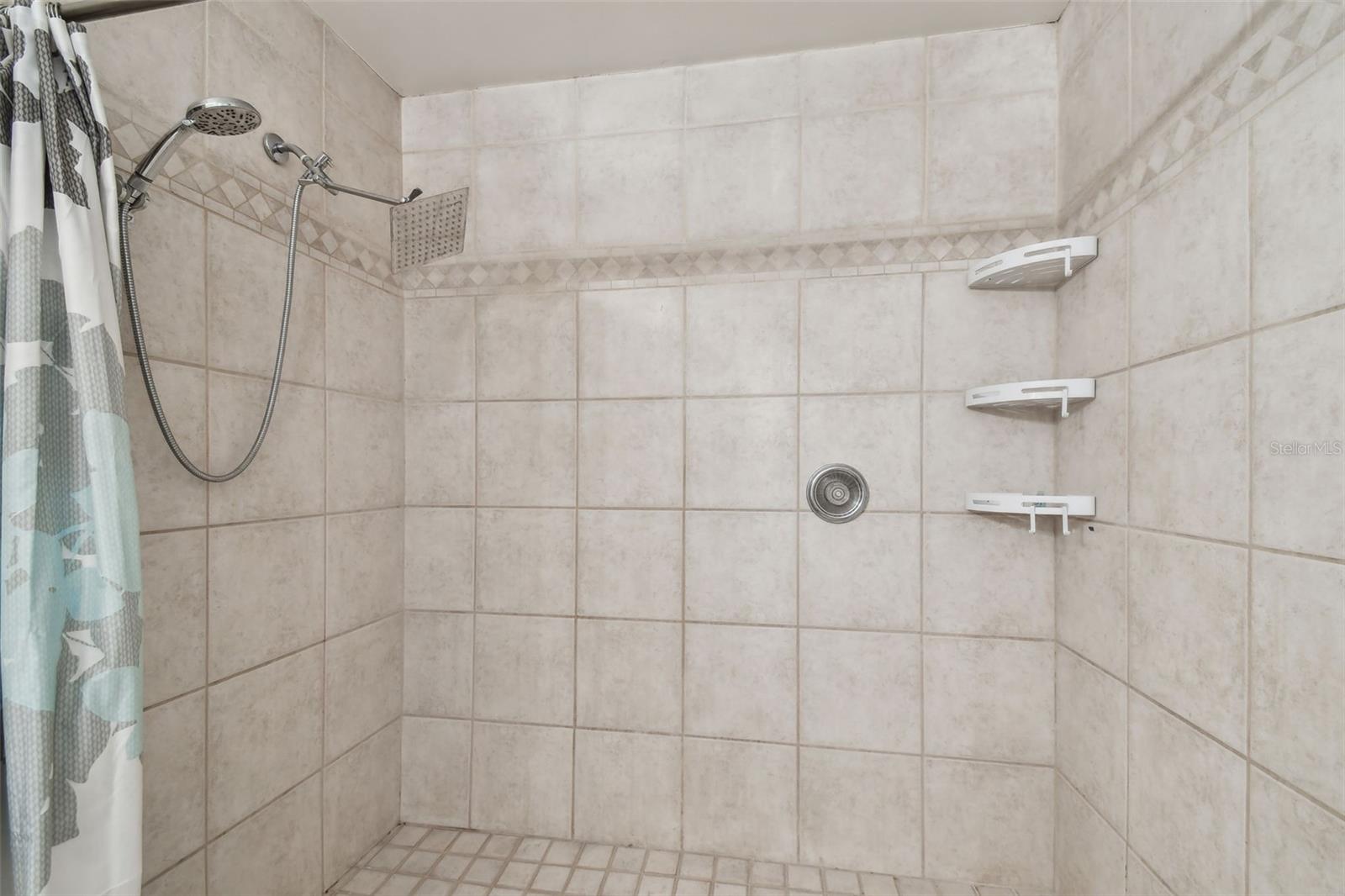 Image 51 of 71 For 5968 46th Avenue N