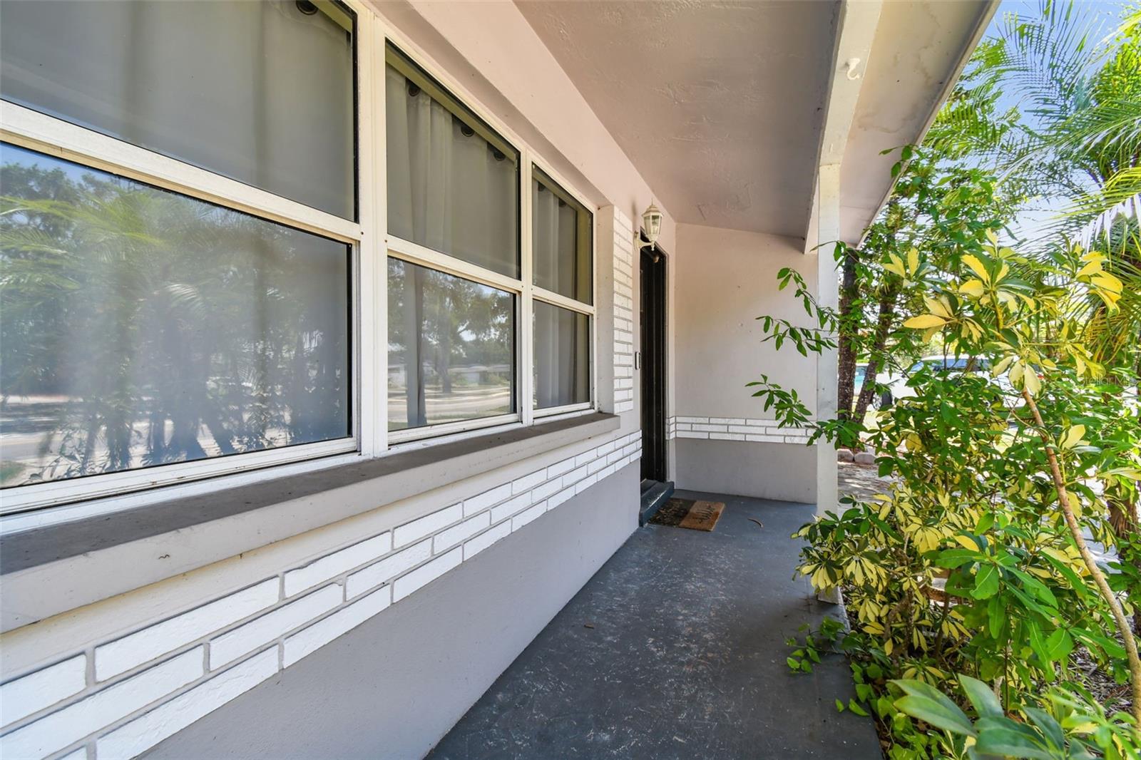 Image 8 of 71 For 5968 46th Avenue N