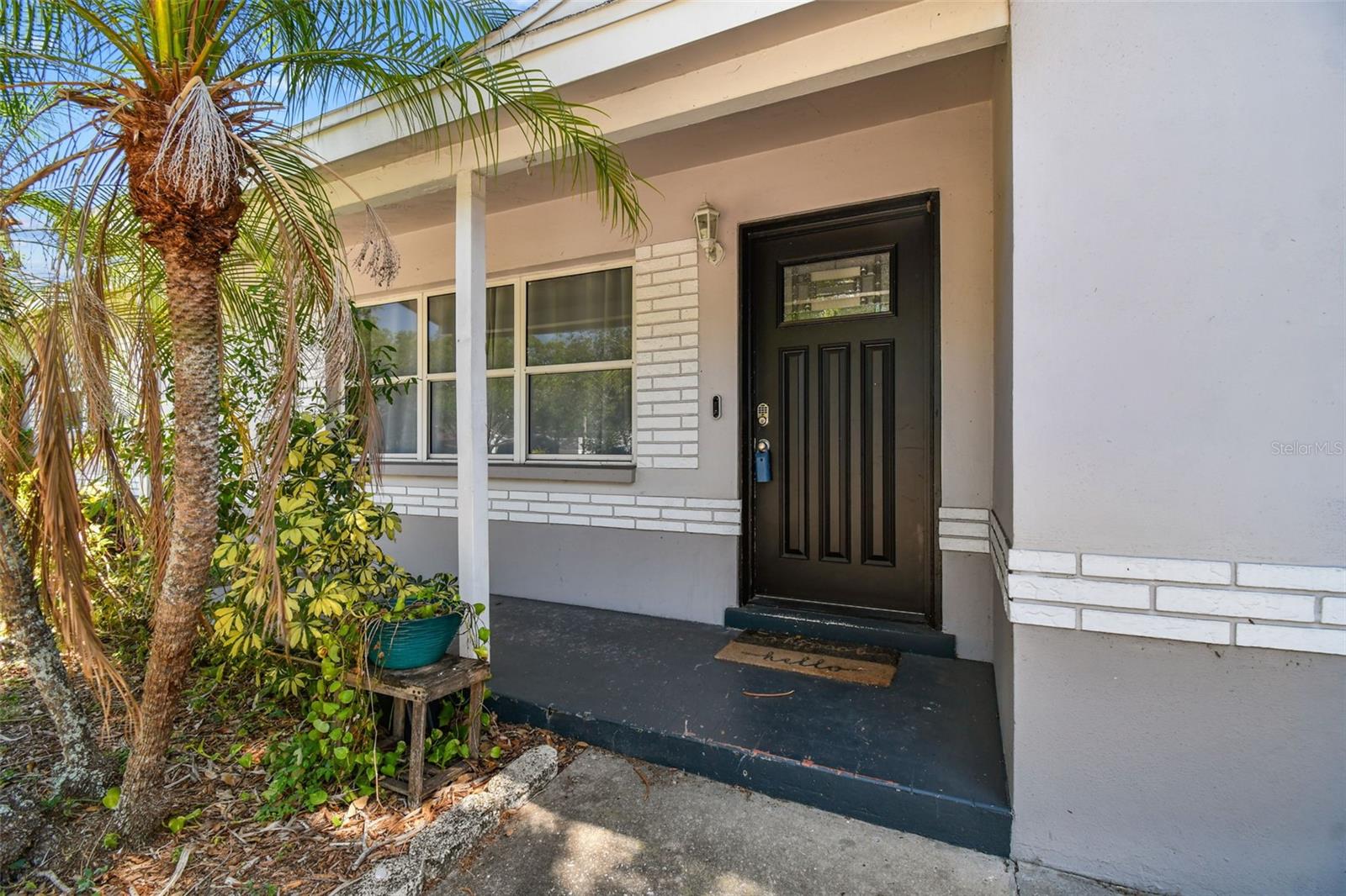 Image 9 of 71 For 5968 46th Avenue N