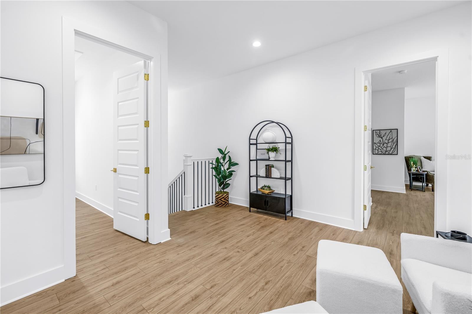 Image 27 of 49 For 1025 42nd Avenue N