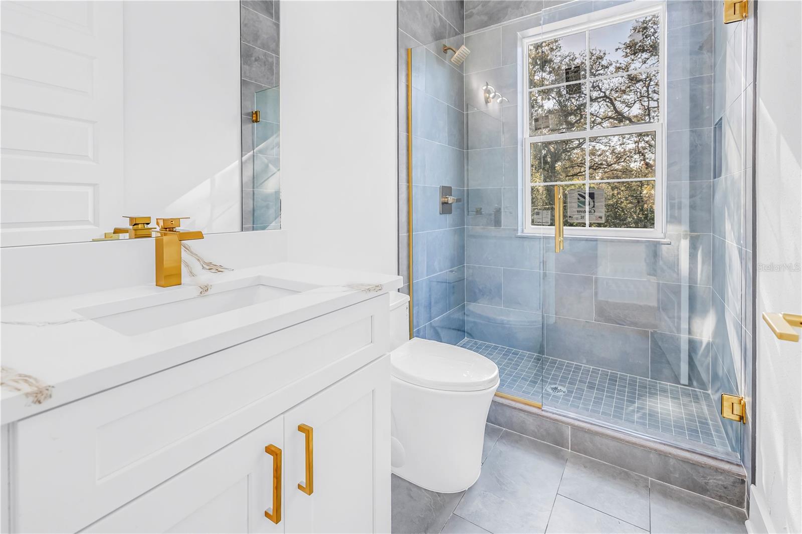 Image 34 of 49 For 1025 42nd Avenue N