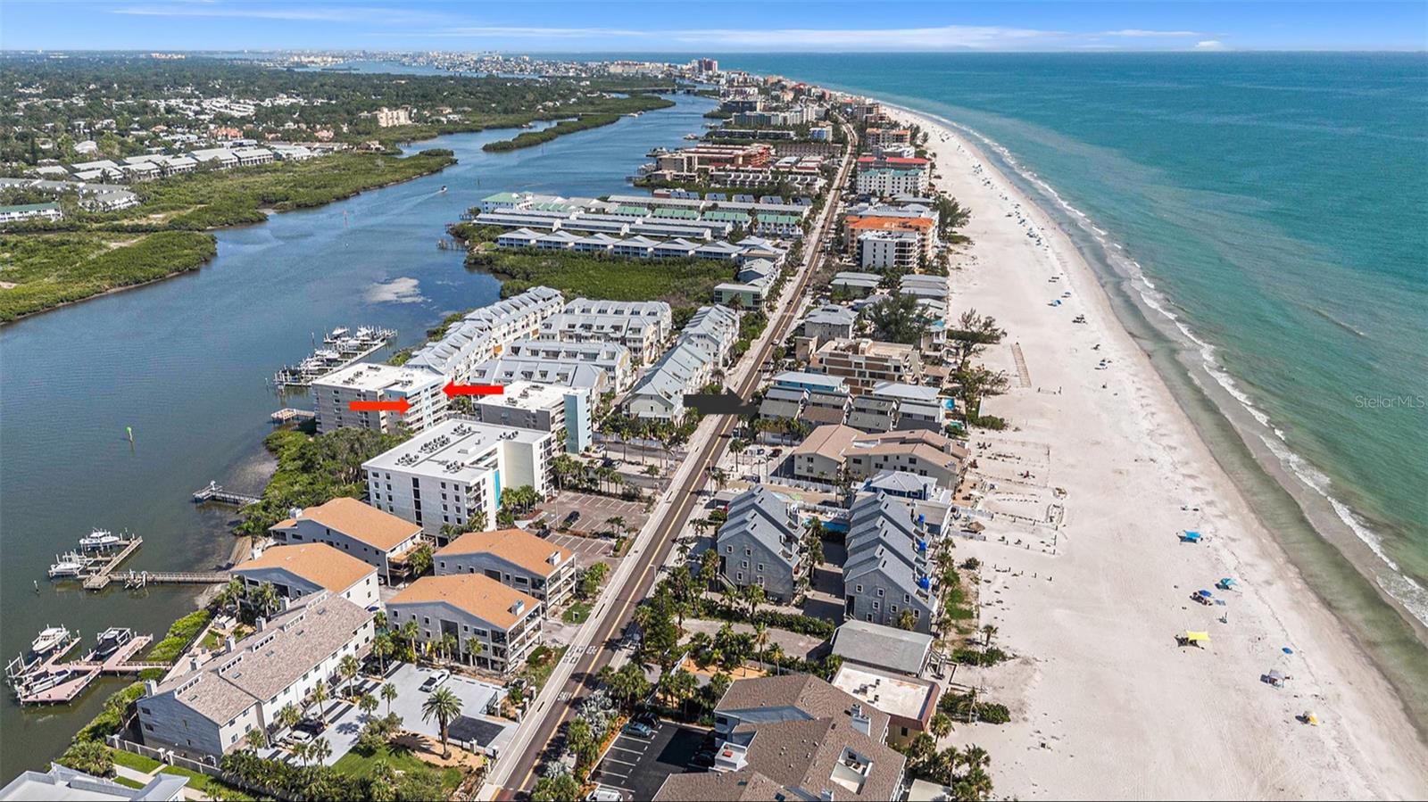 Image 3 of 35 For 19925 Gulf Boulevard 407