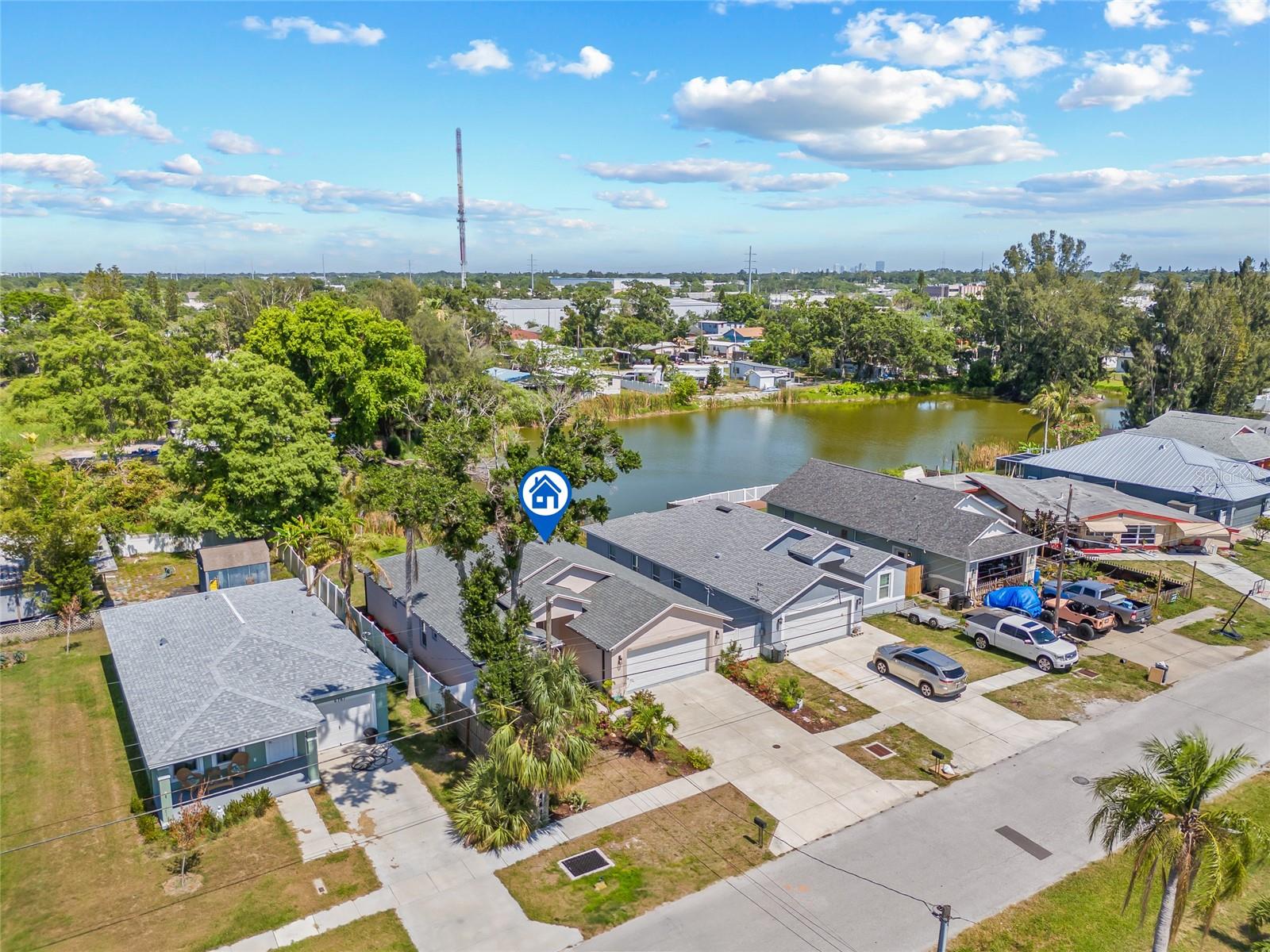 Listing photo id 0 for 6741 51st Way N