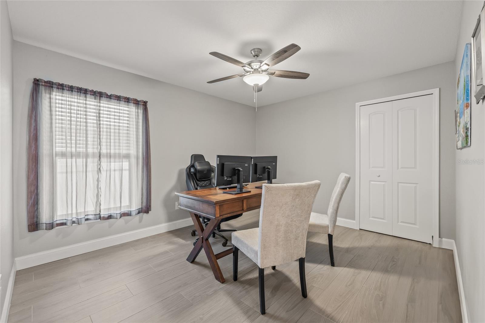 Listing photo id 21 for 6741 51st Way N