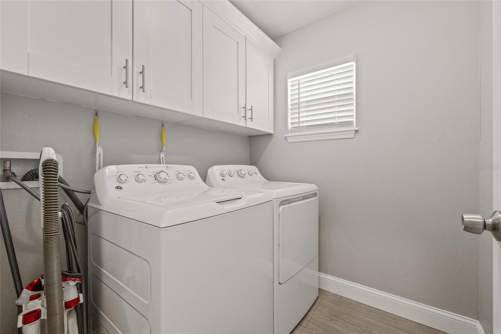 Listing photo id 22 for 6741 51st Way N