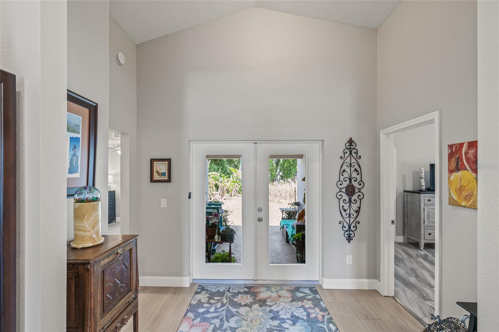 Listing photo id 23 for 6741 51st Way N