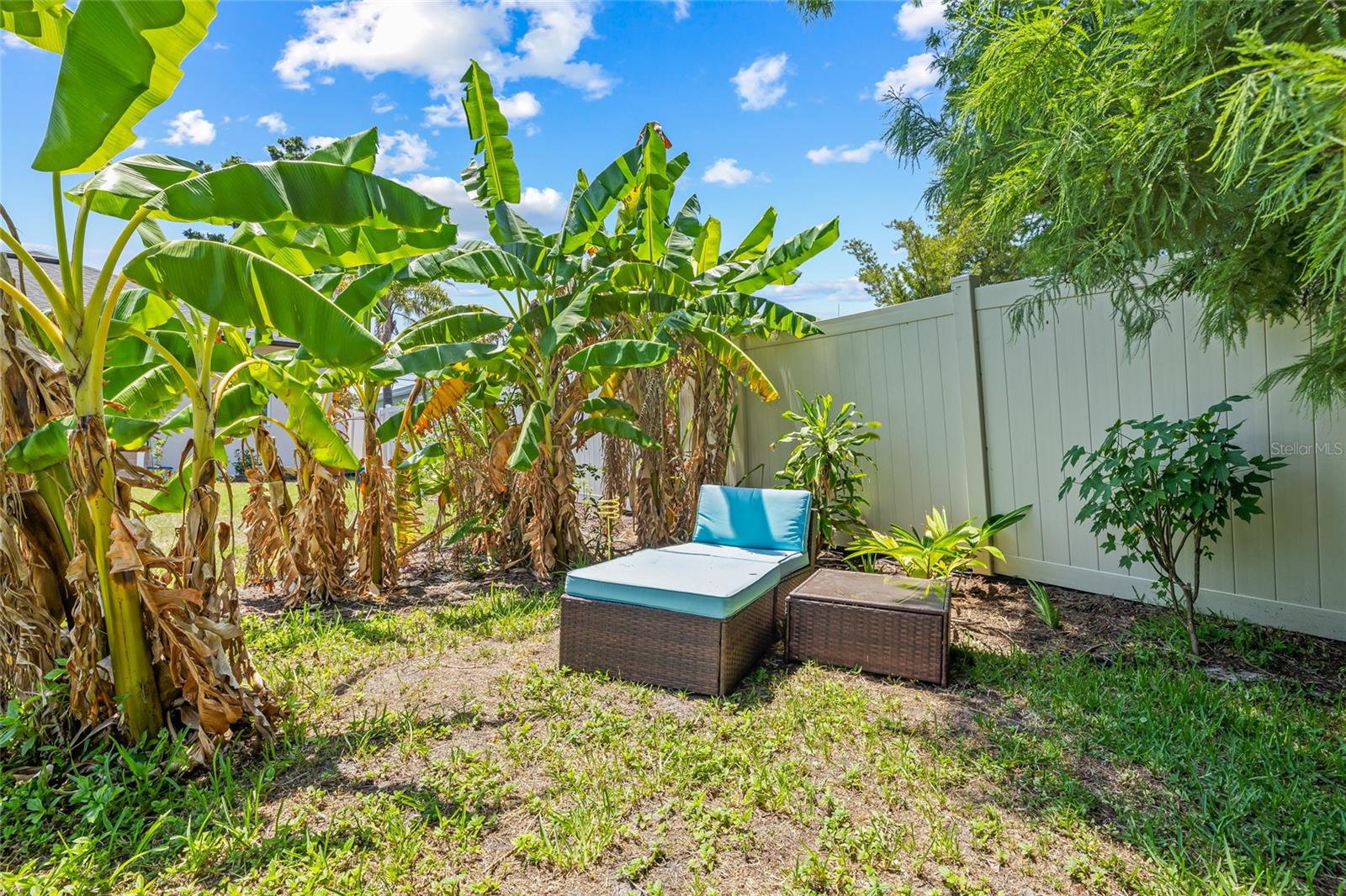 Listing photo id 28 for 6741 51st Way N