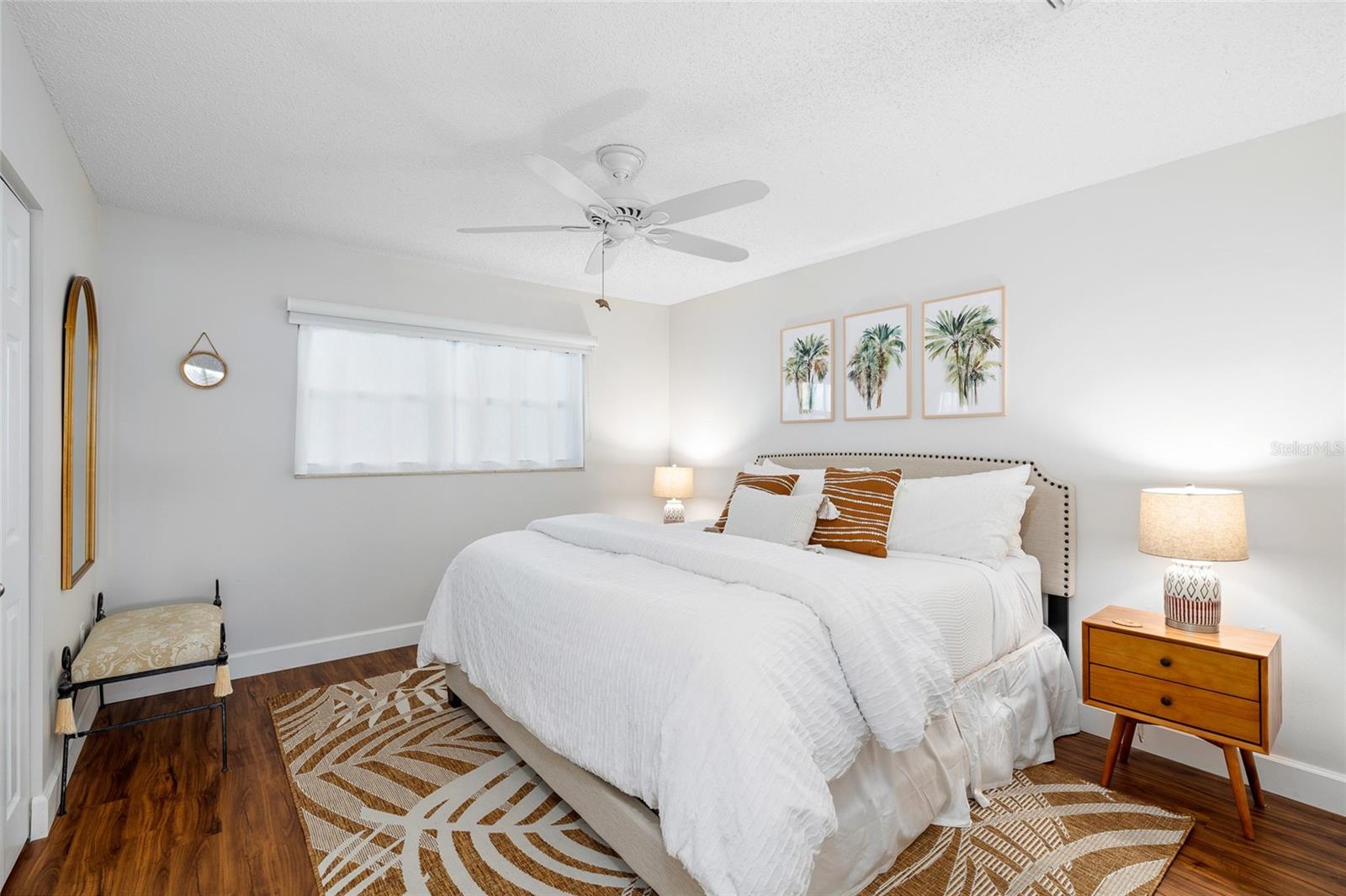 Image 16 of 39 For 6075 Shore Boulevard S 215