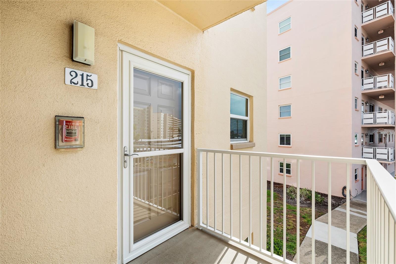 Image 3 of 39 For 6075 Shore Boulevard S 215